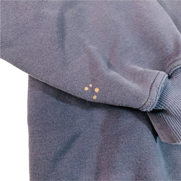 Vintage Fila small logo embroidered crewneck sweatshirt men's medium - Picture 2 of 4